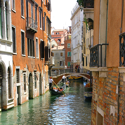 Italia
